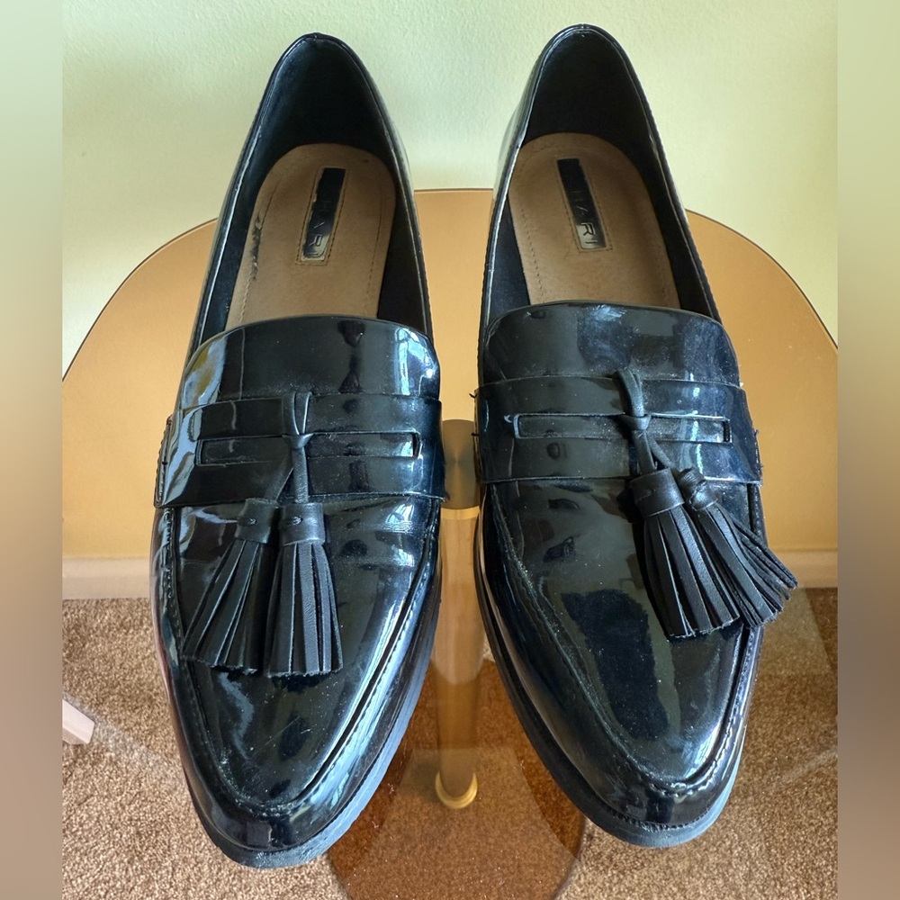 Tahari‎ Patent Loafers - Picture 3 of 7